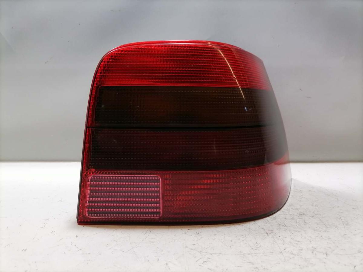 VW Golf 4 original R&uuml;cklicht R&uuml;ckleuchte Schlussleuchte rechts Flie&szlig;heck Bj.2001